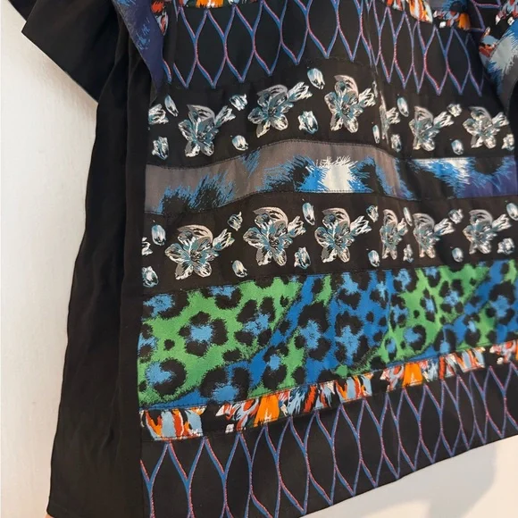 Colorful Patterned Top - Picture 2 of 5